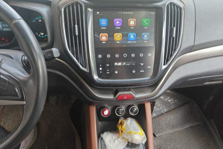 Used CHANGAN OSHAN CX70 2017 CX70T 1.5T Manual High-Performance Edition Audio And AC Panel