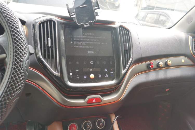 Used CHANGAN OSHAN CX70 2017 CX70T 1.5T Manual High-Performance Edition Audio And AC Panel