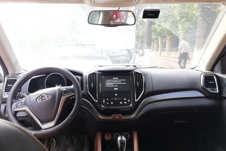 Used CHANGAN OSHAN CX70 2017 Facelifted CX70T 1.5T Manual High-Performance Edition Center Console