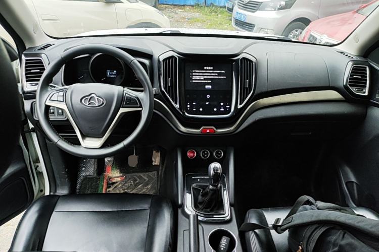 Used CHANGAN OSHAN CX70 2017 Facelifted CX70T 1.5T Manual High-Performance Edition Center Console