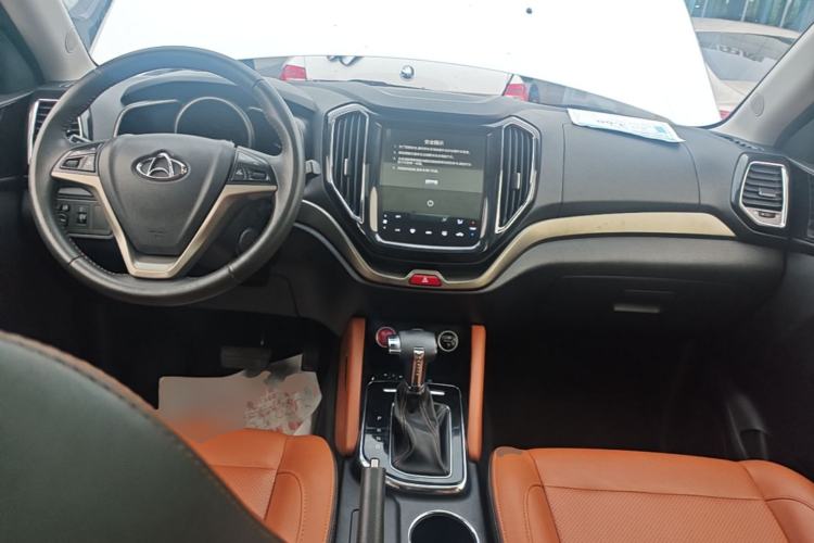 Used CHANGAN OSHAN CX70 2017 Facelifted CX70T 1.5T Automatic Zunqing Edition Center Console