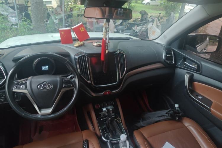 Used CHANGAN OSHAN CX70 2017 CX70T 1.5T Automatic Zunqing Edition Center Console
