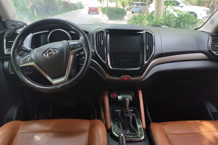 Used CHANGAN OSHAN CX70 2017 CX70T 1.5T Automatic Zunqing Edition Center Console