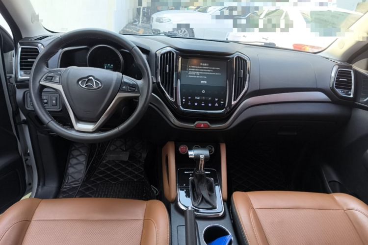 Used CHANGAN OSHAN CX70 2017 CX70T 1.5T Automatic Zunqing Edition Center Console
