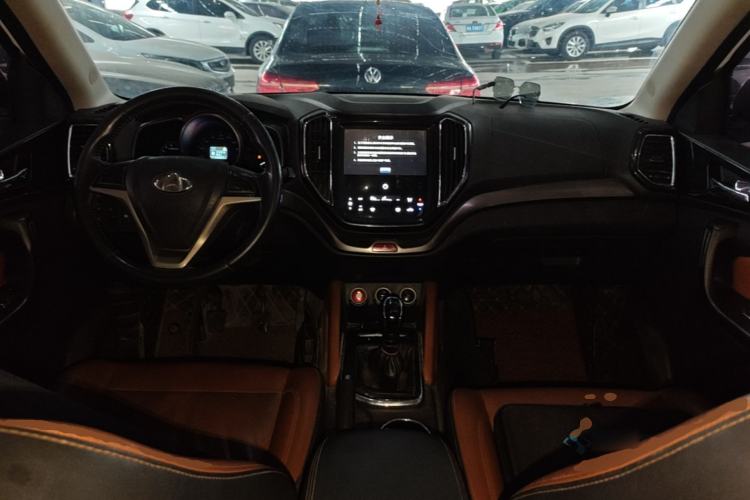 Used CHANGAN OSHAN CX70 2017 CX70T 1.5T Manual High-Performance Edition Center Console