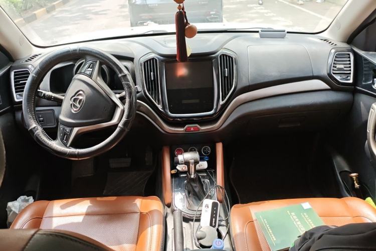 Used CHANGAN OSHAN CX70 2017 CX70T 1.5T Automatic Zunqing Edition Center Console