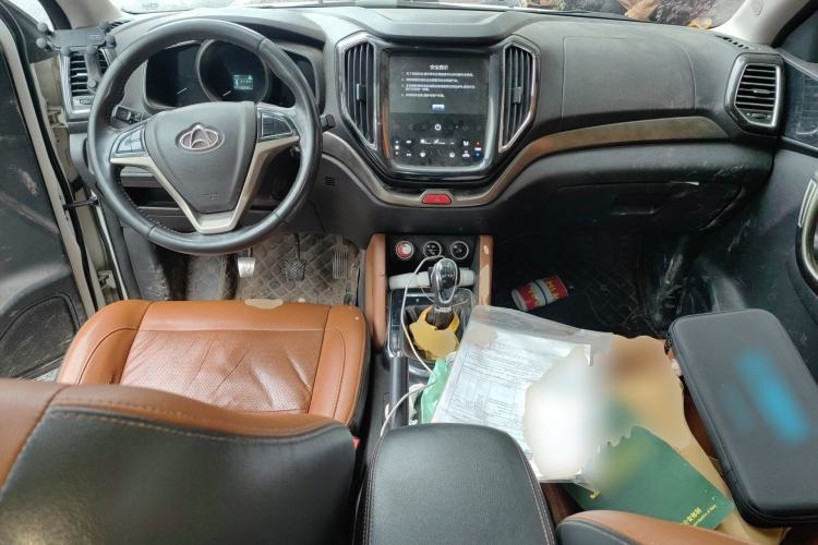 Used CHANGAN OSHAN CX70 2017 CX70T 1.5T Manual High-Performance Edition Center Console