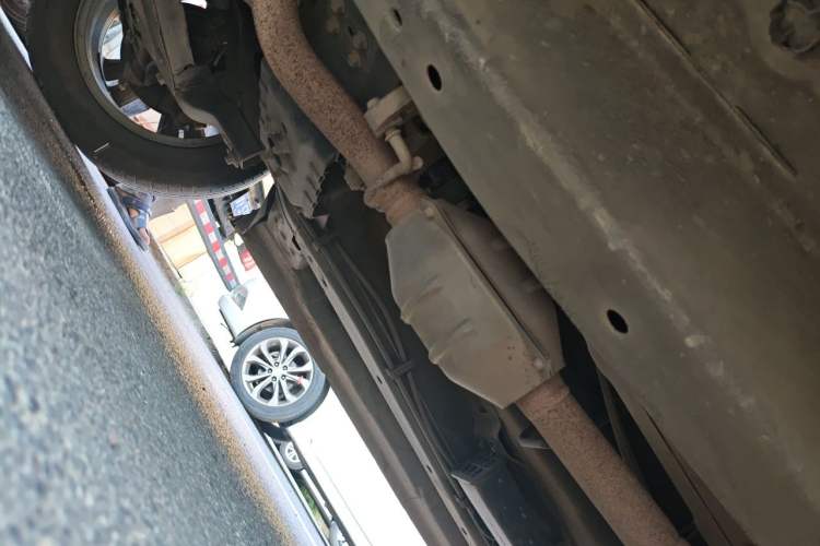 Used CHANGAN OSHAN CX70 2017 1.6L Manual Elite Model Chassis Front Left