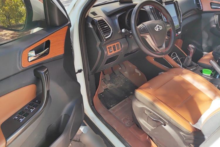 Used CHANGAN OSHAN CX70 2017 CX70T 1.5T Manual High-Performance Edition Driver Seat