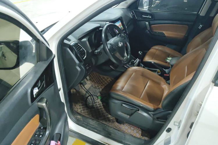Used CHANGAN OSHAN CX70 2017 1.6L Manual Elite Model Driver Seat