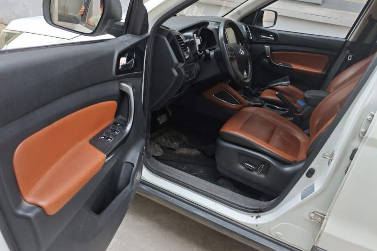 Used CHANGAN OSHAN CX70 2017 CX70T 1.5T Automatic Zunqing Edition Driver Seat