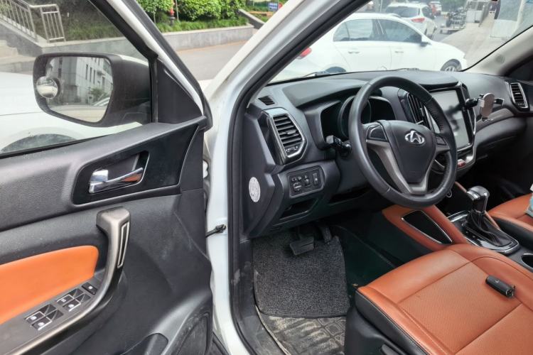 Used CHANGAN OSHAN CX70 2017 Facelifted CX70T 1.5T Automatic Luxury Edition Driver Seat