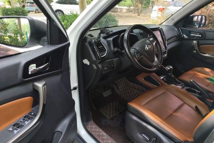 Used CHANGAN OSHAN CX70 2017 CX70T 1.5T Automatic Zunqing Edition Driver Seat