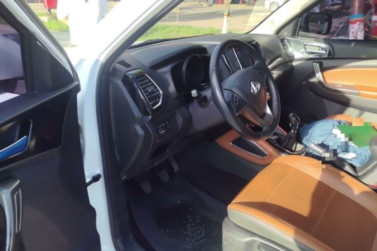 Used CHANGAN OSHAN CX70 2017 Facelifted CX70T 1.5T Manual High-Performance Edition Driver Seat