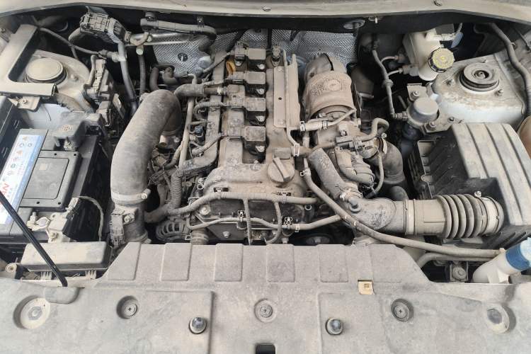 Used CHANGAN OSHAN CX70 2017 CX70T 1.5T Automatic Luxury Edition Engine Bay