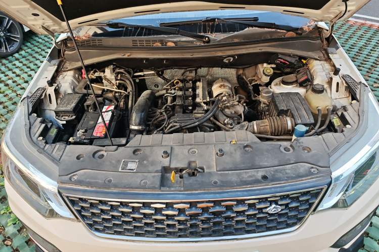 Used CHANGAN OSHAN CX70 2017 Facelifted CX70T 1.5T Manual High-Performance Edition Engine Bay