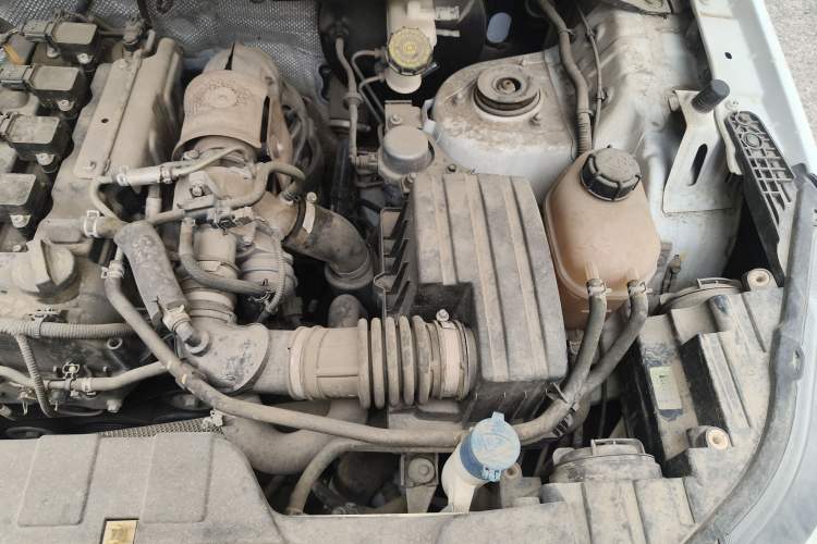Used CHANGAN OSHAN CX70 2017 CX70T 1.5T Automatic Luxury Edition Engine Bay Left