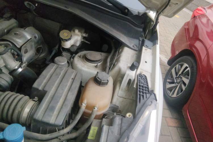 Used CHANGAN OSHAN CX70 2017 CX70T 1.5T Automatic Zunqing Edition Engine Bay Left