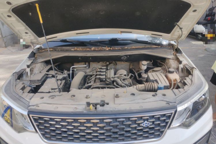Used CHANGAN OSHAN CX70 2017 CX70T 1.5T Manual High-Performance Edition Engine Bay