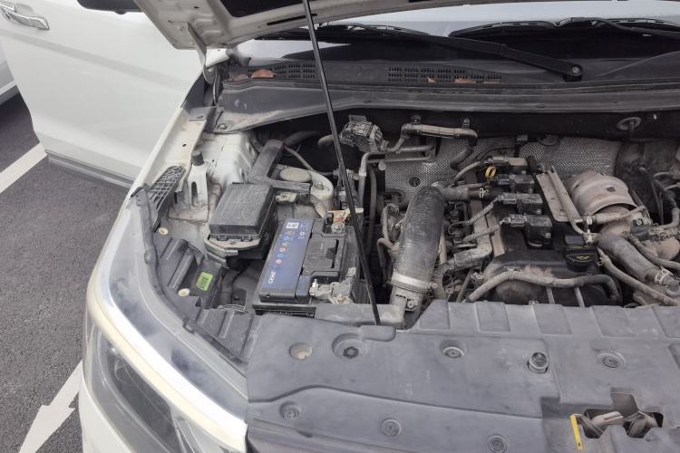 Used CHANGAN OSHAN CX70 2017 CX70T 1.5T Automatic Zunqing Edition Engine Bay Right