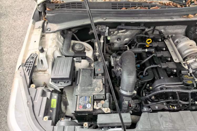 Used CHANGAN OSHAN CX70 2017 Facelifted CX70T 1.5T Automatic Luxury Edition Engine Bay Right