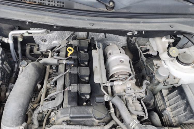 Used CHANGAN OSHAN CX70 2017 CX70T 1.5T Manual High-Performance Edition Engine Bay