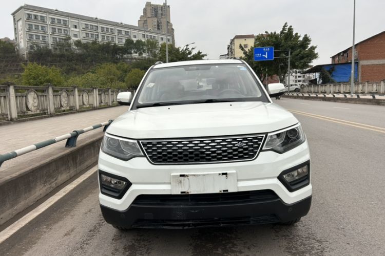 Used CHANGAN OSHAN CX70 2017 Facelifted CX70T 1.5T Manual High-Performance Edition Exterior 1