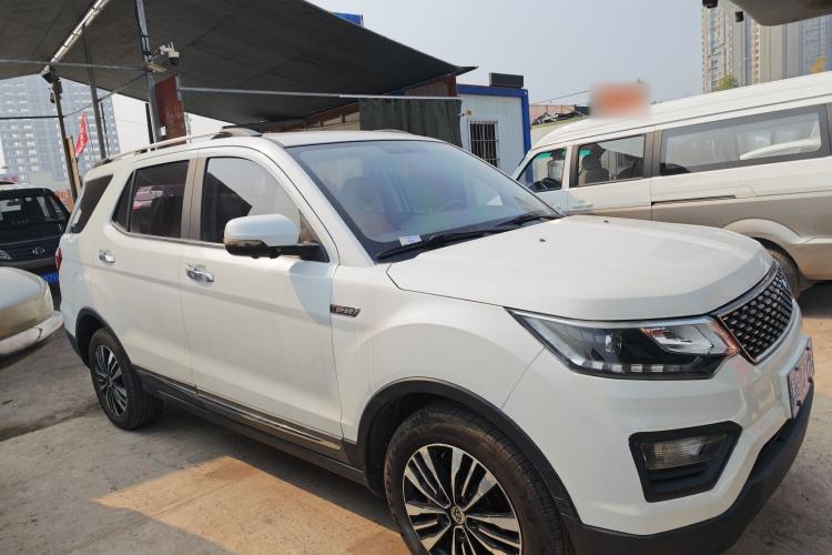 Used CHANGAN OSHAN CX70 2017 Facelifted CX70T 1.5T Manual High-Performance Edition Exterior 2