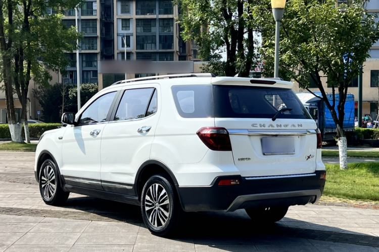 Used CHANGAN OSHAN CX70 2017 CX70T 1.5T Manual High-Performance Edition Exterior 2
