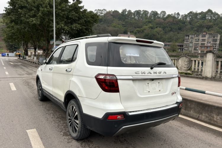 Used CHANGAN OSHAN CX70 2017 Facelifted CX70T 1.5T Manual High-Performance Edition Exterior 3