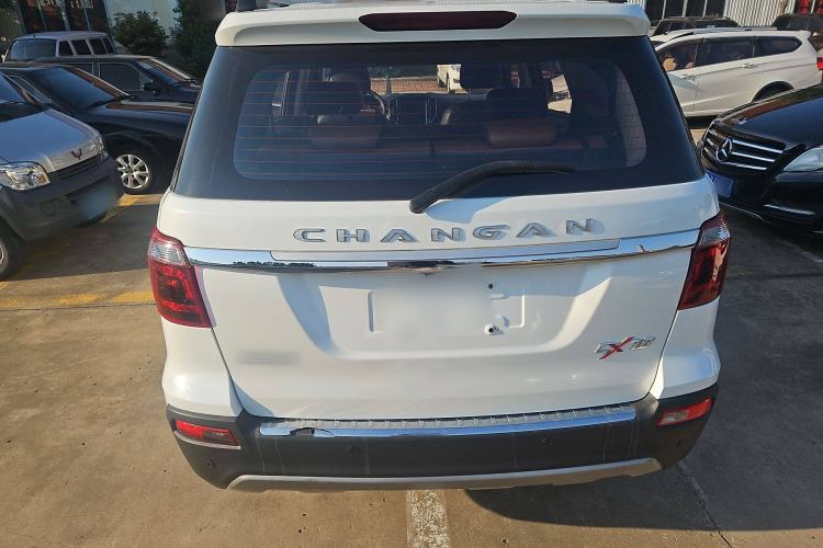 Used CHANGAN OSHAN CX70 2017 CX70T 1.5T Manual High-Performance Edition Exterior 3