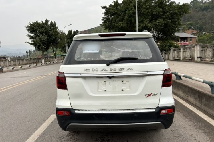 Used CHANGAN OSHAN CX70 2017 Facelifted CX70T 1.5T Manual High-Performance Edition Exterior 4