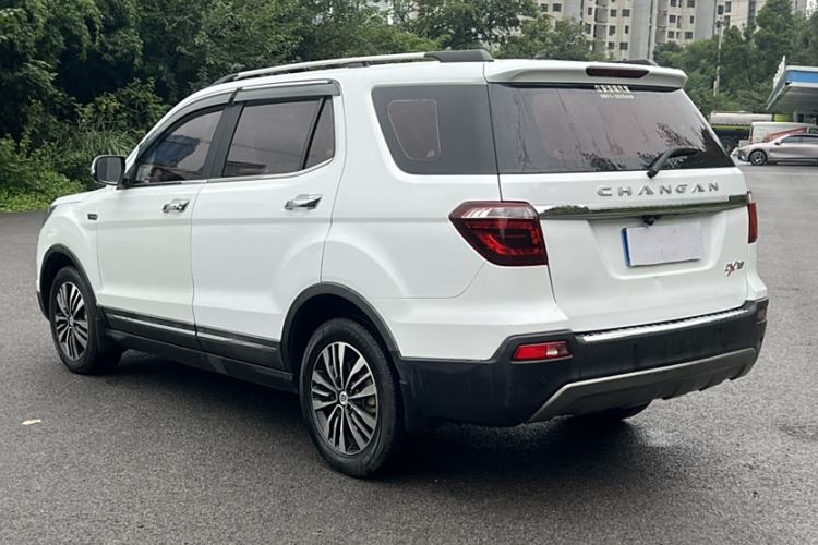 Used CHANGAN OSHAN CX70 2017 Facelifted CX70T 1.5T Manual High-Performance Edition Exterior 5