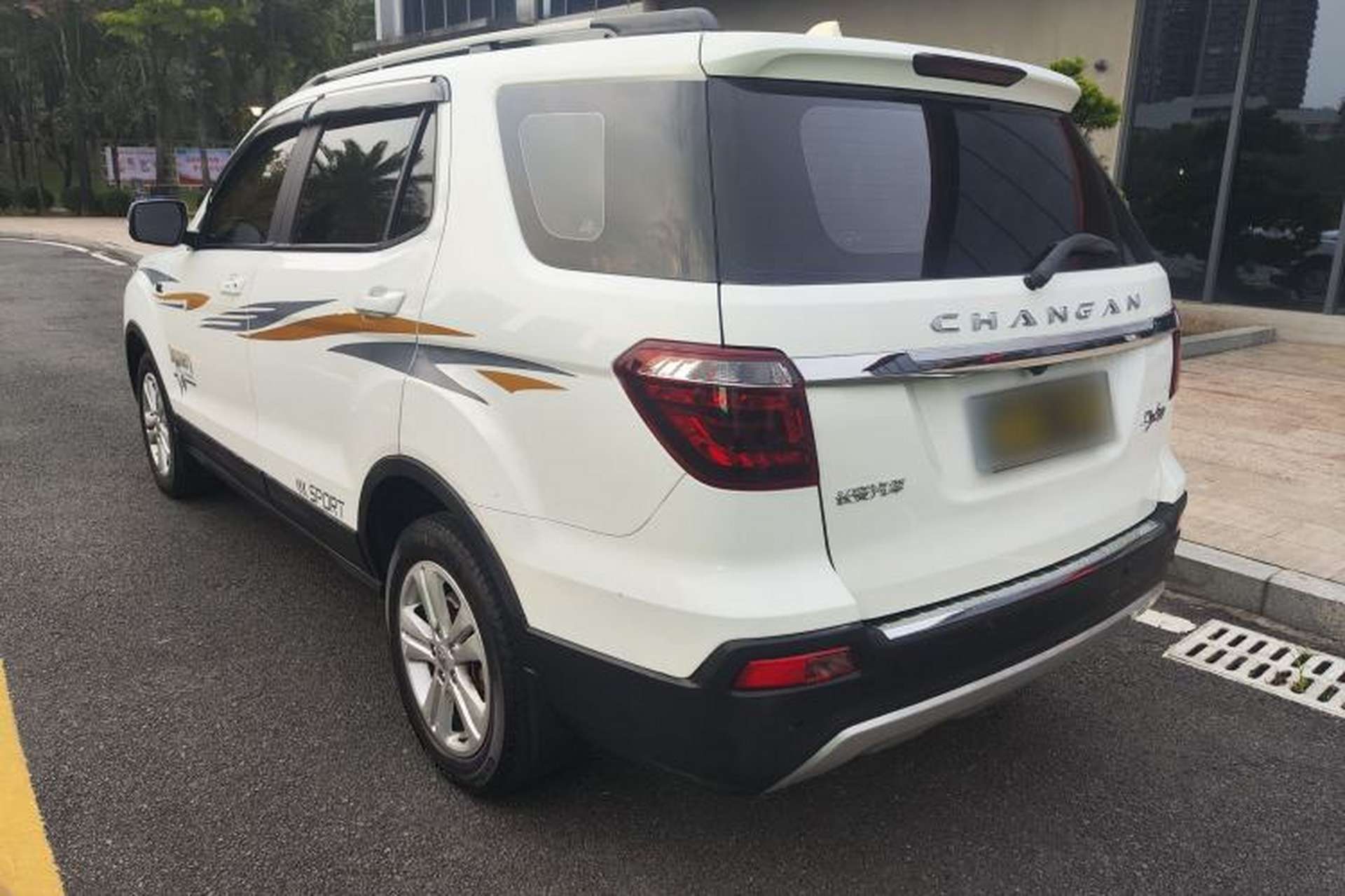 Used CHANGAN OSHAN CX70 2017 CX70T 1.5T Automatic Luxury Edition Exterior 6