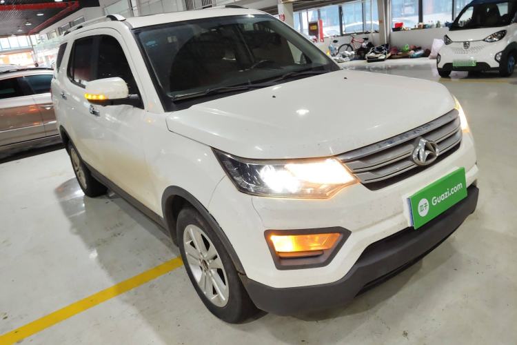 Used CHANGAN OSHAN CX70 2017 1.6L Manual Elite Model Front Right 45 Deg