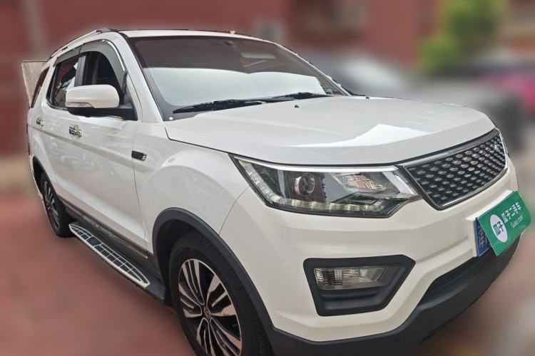 Used CHANGAN OSHAN CX70 2017 CX70T 1.5T Manual High-Performance Edition Front Right 45 Deg