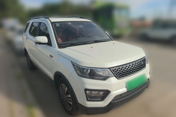 Used CHANGAN OSHAN CX70 2017 Facelifted CX70T 1.5T Manual High-Performance Edition Front Right 45 Deg