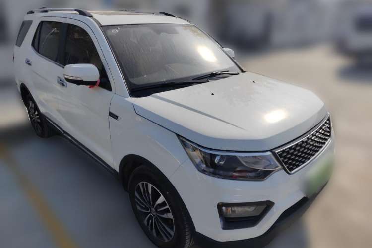 Used CHANGAN OSHAN CX70 2017 CX70T 1.5T Automatic Zunqing Edition Front Right 45 Deg