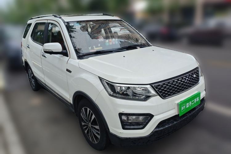 Used CHANGAN OSHAN CX70 2017 CX70T 1.5T Manual High-Performance Edition Front Right 45 Deg