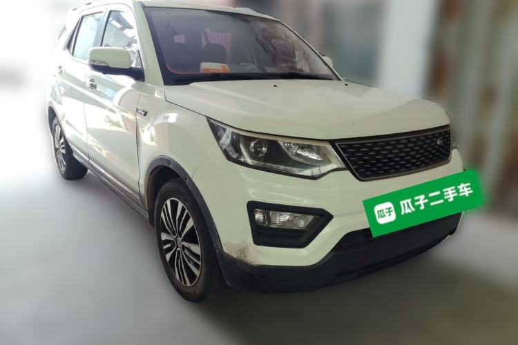 Used CHANGAN OSHAN CX70 2017 Facelifted CX70T 1.5T Manual High-Performance Edition Front Right 45 Deg