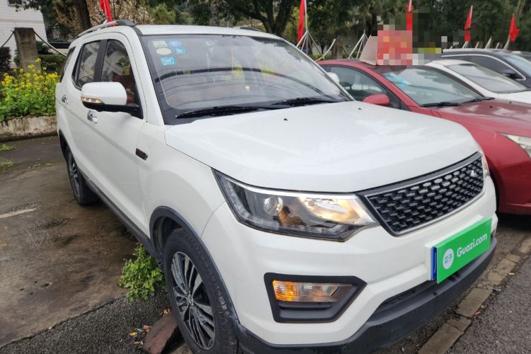 Used CHANGAN OSHAN CX70 2017 Facelifted CX70T 1.5T Manual High-Performance Edition Front Right 45 Deg