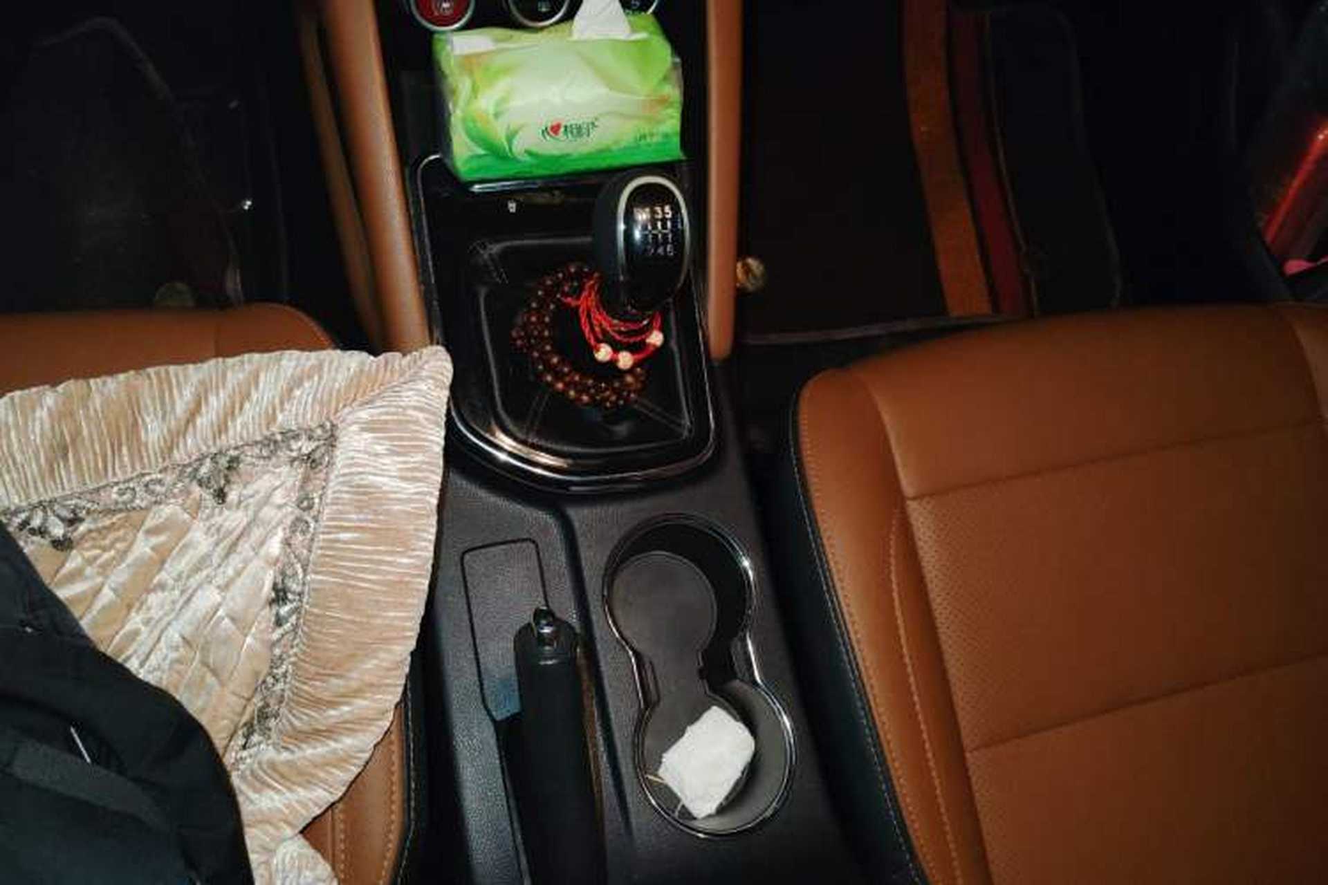 Used CHANGAN OSHAN CX70 2017 CX70T 1.5T Manual Zunqing Edition Gear Lever