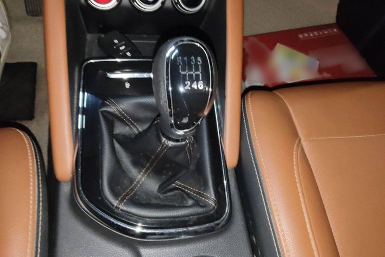 Used CHANGAN OSHAN CX70 2017 CX70T 1.5T Manual High-Performance Edition Gear Lever