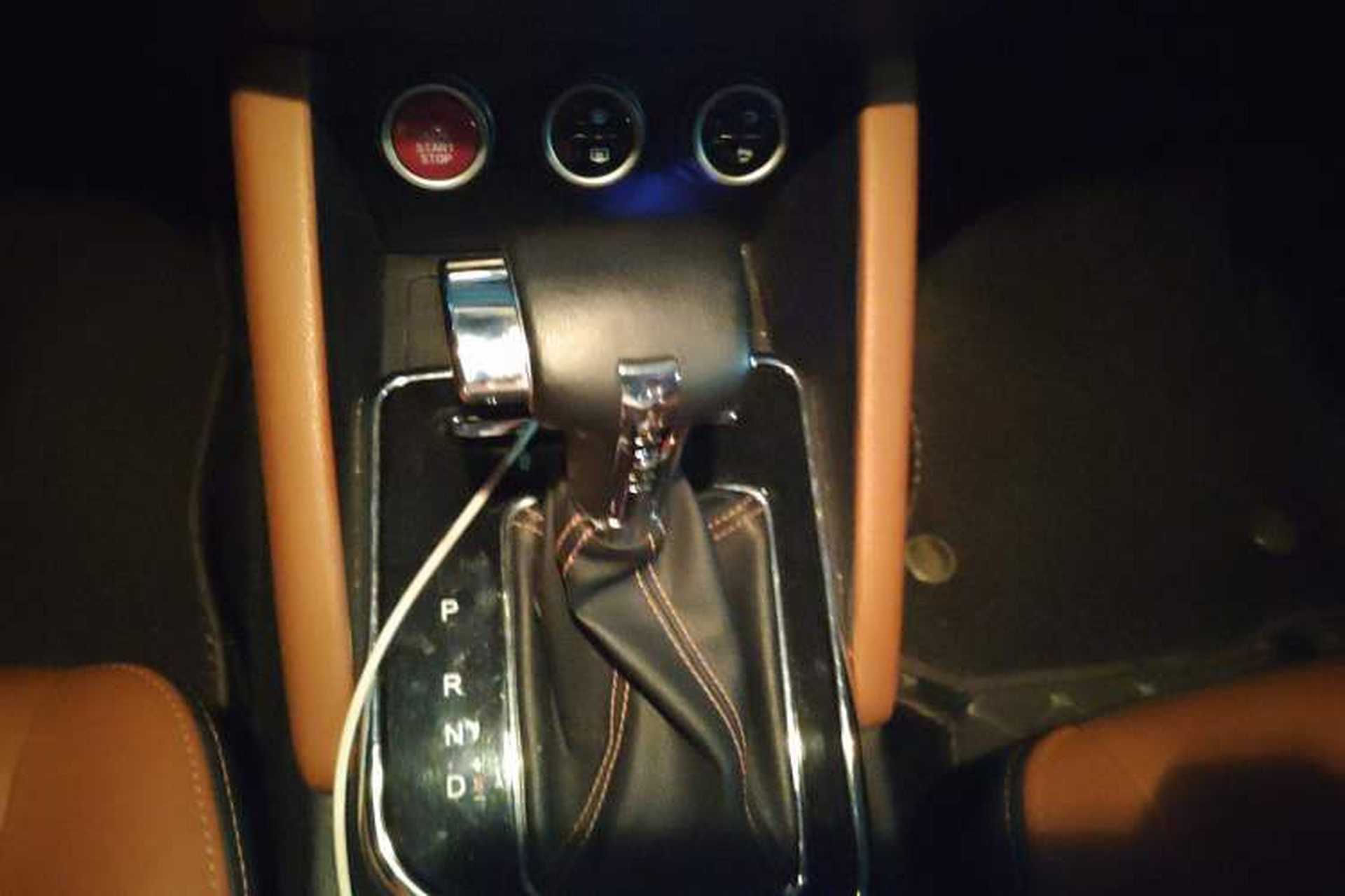 Used CHANGAN OSHAN CX70 2017 Facelifted CX70T 1.5T Automatic Zunqing Edition Gear Lever