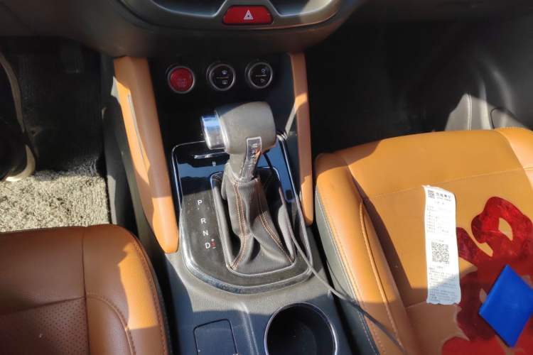 Used CHANGAN OSHAN CX70 2017 CX70T 1.5T Automatic Zunqing Edition Gear Lever