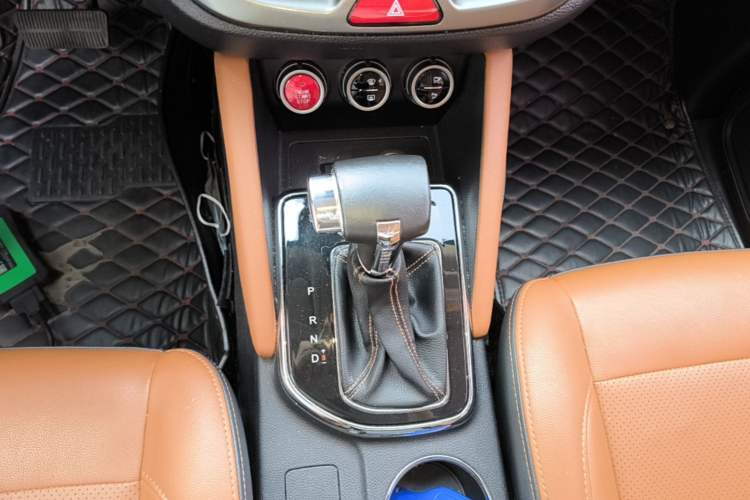 Used CHANGAN OSHAN CX70 2017 CX70T 1.5T Automatic Zunqing Edition Gear Lever