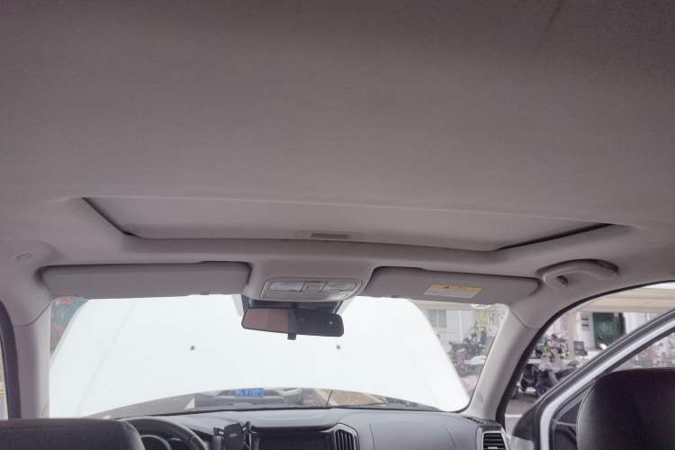 Used CHANGAN OSHAN CX70 2017 CX70T 1.5T Automatic Zunqing Edition Headliner