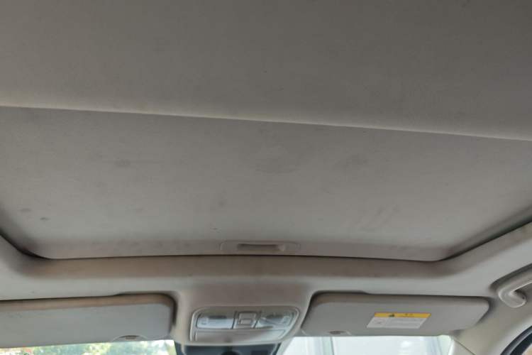 Used CHANGAN OSHAN CX70 2017 CX70T 1.5T Automatic Zunqing Edition Headliner