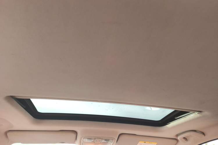 Used CHANGAN OSHAN CX70 2017 Facelifted CX70T 1.5T Manual High-Performance Edition Headliner