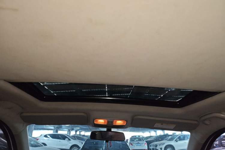 Used CHANGAN OSHAN CX70 2017 CX70T 1.5T Manual High-Performance Edition Headliner